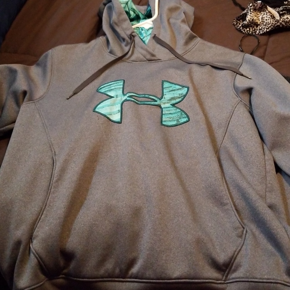 Grey Under Armour hoodie